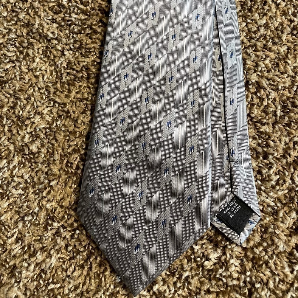 J. Ferrar silver neck tie